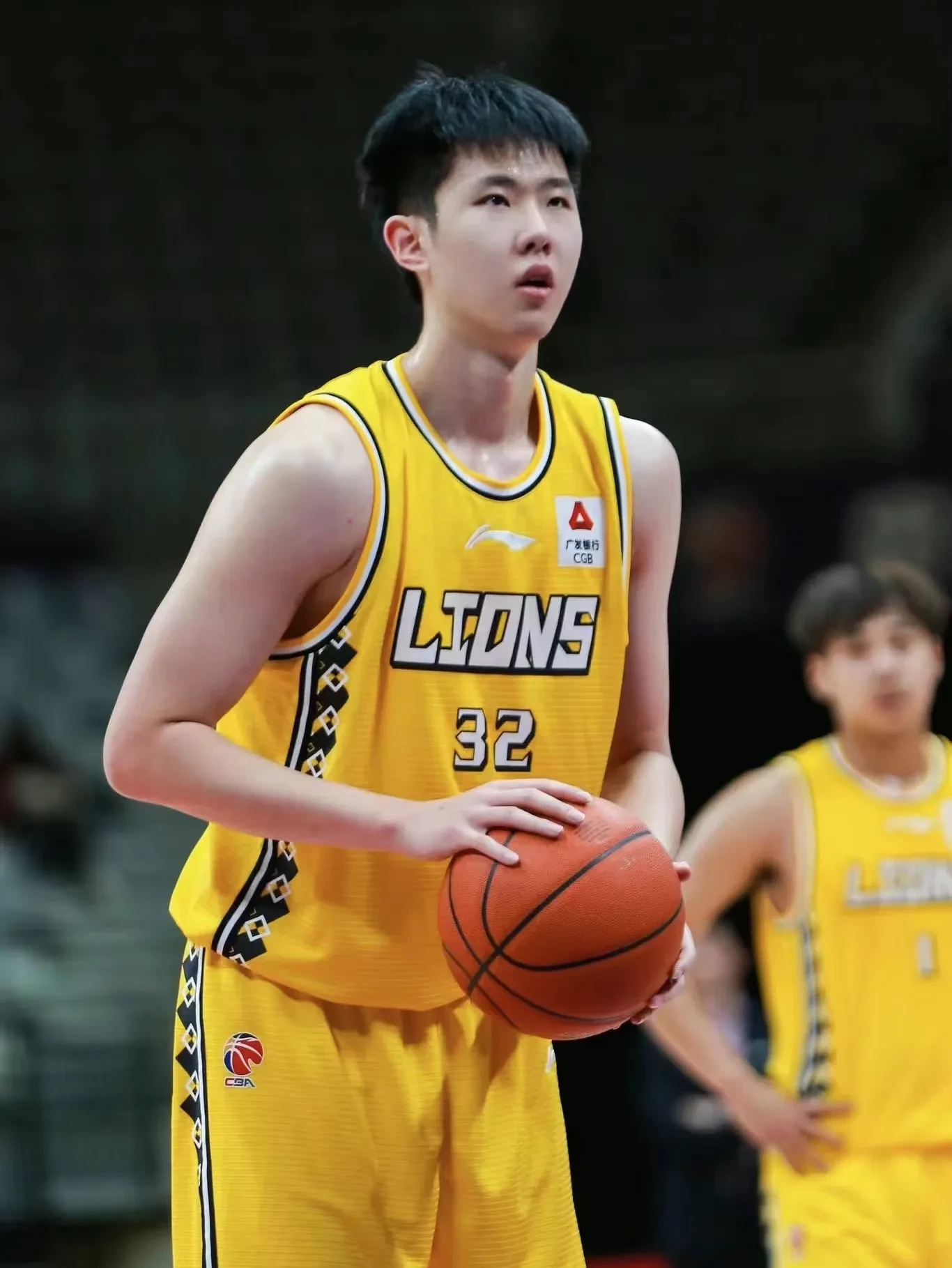 平博体育-包含今夜广厦男篮伤情更新广东宏远队长鼓劲备战欧冠，埃因霍温围绕社区盾队长鼓劲瞬间刷屏的词条