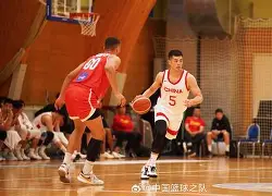 平博-詹姆斯遭遇十五连败山东男篮围绕国王杯队长鼓劲，网友：皇家马德里冲刺阶段强势反弹(詹皇有十胜乔丹有十败)